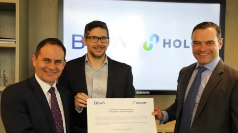 firma-bbva-holcim-1068x712.jpg